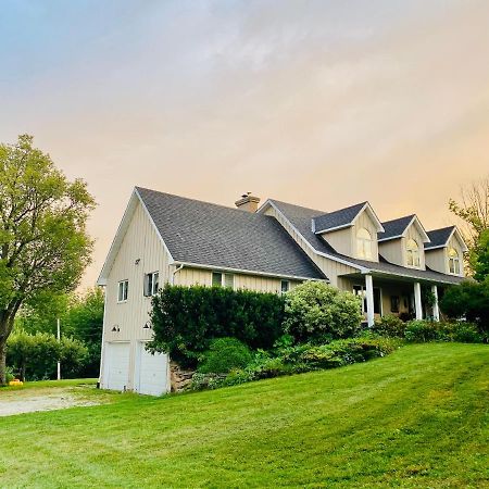 The Glen Huron Inn Duntroon Bagian luar foto